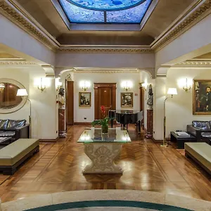 River Palace Рим