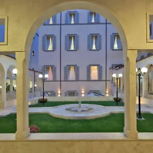 4* Hotel Domus Australia